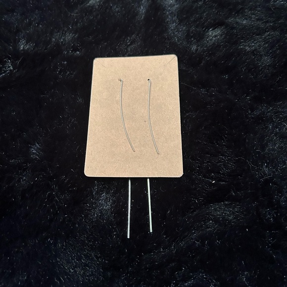 Silver-Tone Crystal Threader Earrings – Elegant Long Dangle Chain Design - Picture 3 of 3